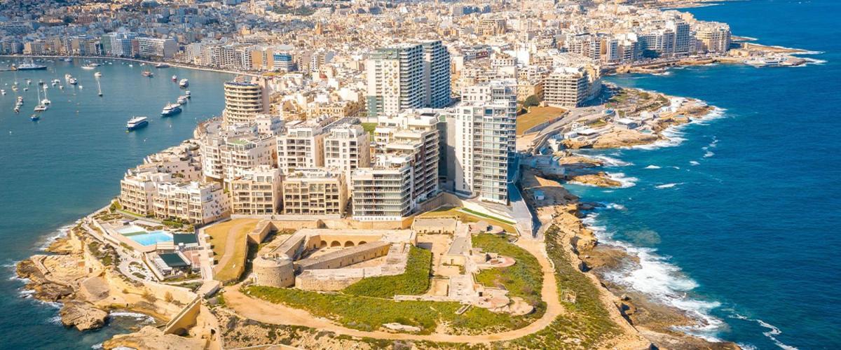 Exceptional 3-Bedroom Apartment, Sliema - Tigne Point! Dış mekan fotoğraf