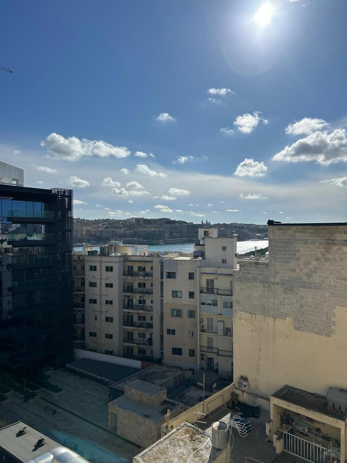 Exceptional 3-Bedroom Apartment, Sliema - Tigne Point! Dış mekan fotoğraf