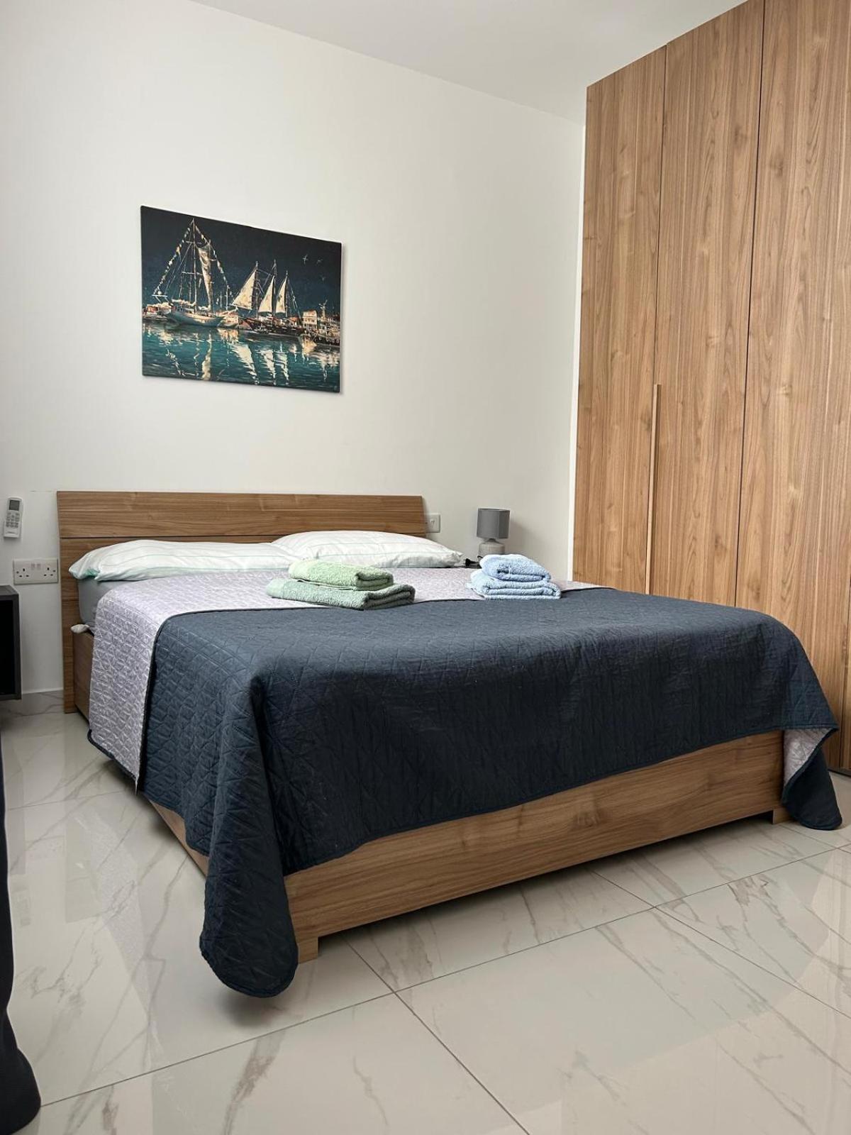 Exceptional 3-Bedroom Apartment, Sliema - Tigne Point! Dış mekan fotoğraf