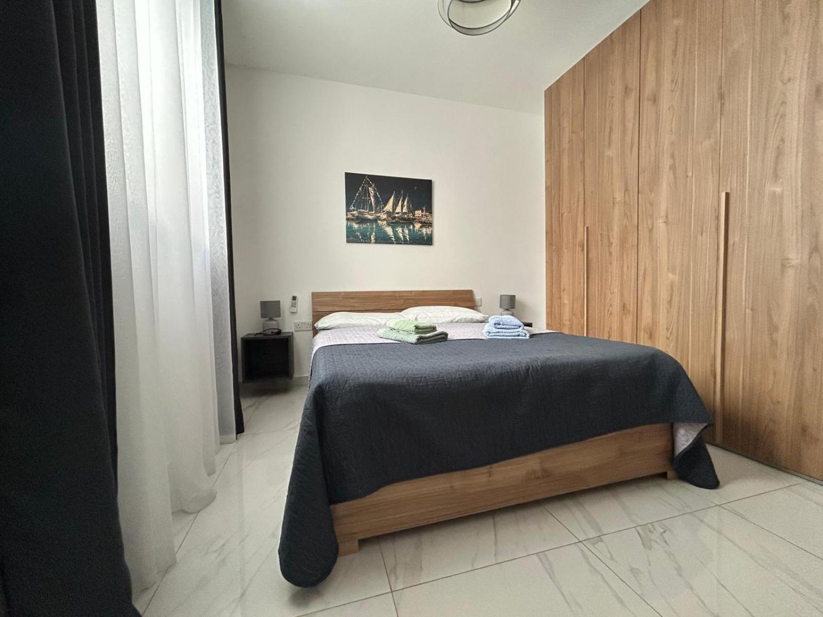 Exceptional 3-Bedroom Apartment, Sliema - Tigne Point! Dış mekan fotoğraf