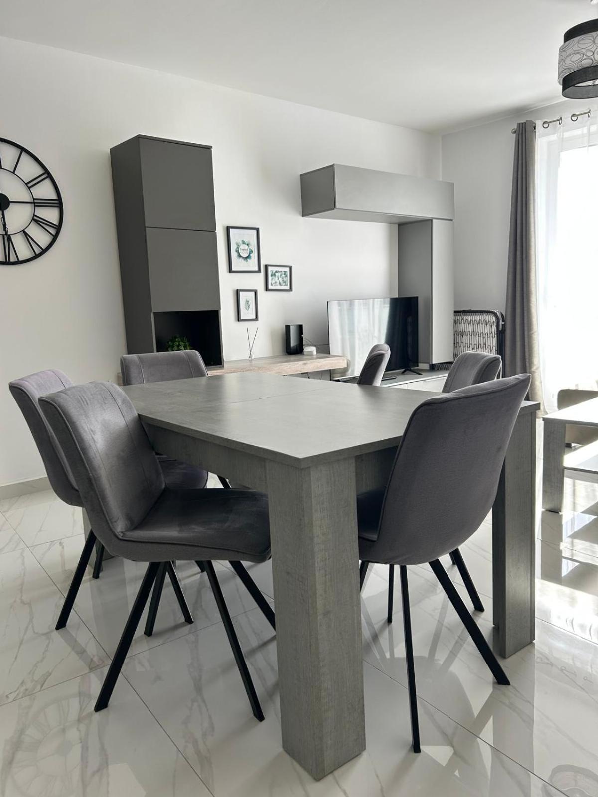 Exceptional 3-Bedroom Apartment, Sliema - Tigne Point! Dış mekan fotoğraf