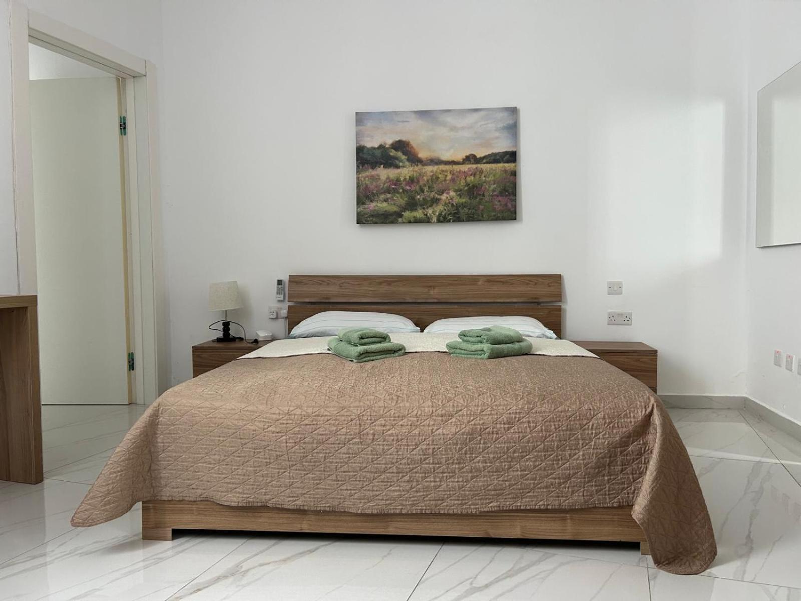 Exceptional 3-Bedroom Apartment, Sliema - Tigne Point! Dış mekan fotoğraf