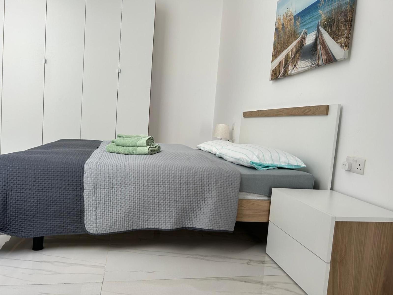 Exceptional 3-Bedroom Apartment, Sliema - Tigne Point! Dış mekan fotoğraf